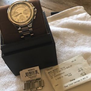 Gorgeous silver Michale kors watch